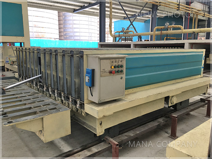 1612601500125170.jpg M07-02成型主機(jī).jpg