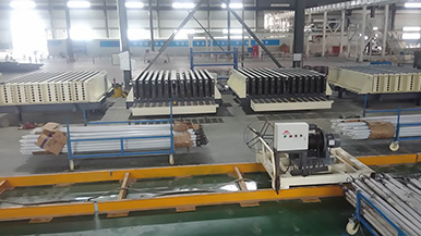 水泥發(fā)泡墻板生產(chǎn)線-微泡水泥板、類ALC板輕質(zhì)微孔發(fā)泡混凝土隔墻板均可生產(chǎn)