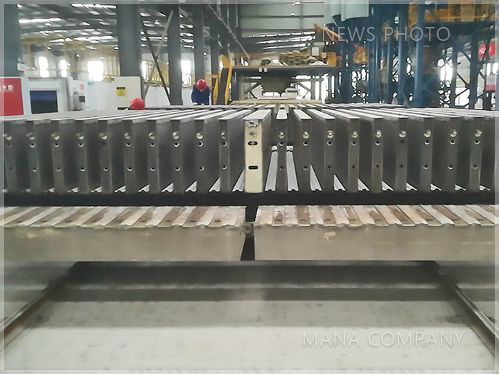 1636014213181115.jpg 01新型墻材設備24塊每模.jpg