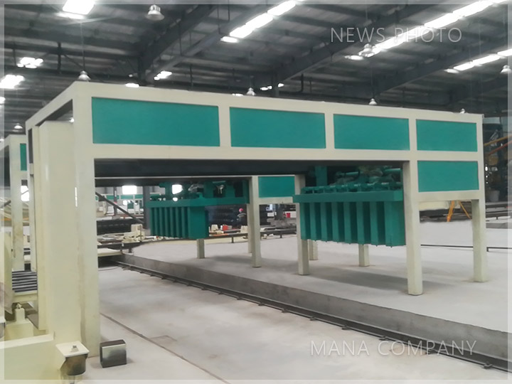 1636772046210724.jpg M03-24型墻板產(chǎn)線-推板機.jpg