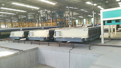 臥式成組立模成型機(jī)-裝配式輕質(zhì)條板生產(chǎn)線-自主創(chuàng)新研發(fā) 產(chǎn)量翻倍