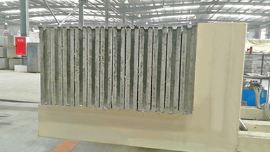 裝配式發(fā)泡水泥墻板制造設(shè)備-新型高精度發(fā)泡水泥條板生產(chǎn)線-專注墻板設(shè)備26年 裝配式發(fā)泡水泥墻板制造設(shè)備-新型高精度發(fā)泡水泥條板生產(chǎn)線-專注墻板設(shè)備26年